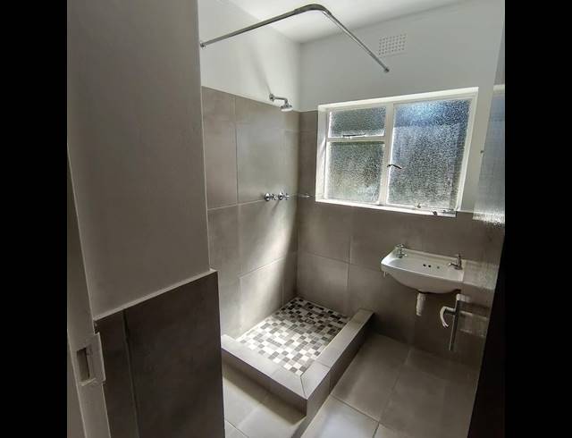 2 BEDROOM PROPERTY TO RENT IN WYNBERG
